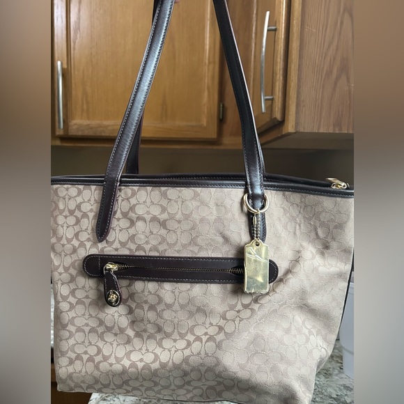 Coach purse 14x12x6. Great. - Picture 6 of 6